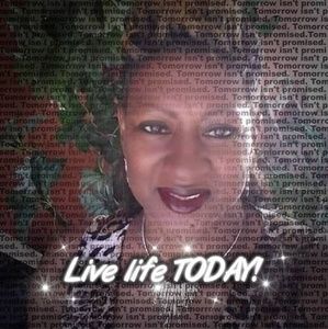 Meet your Posher, Janis